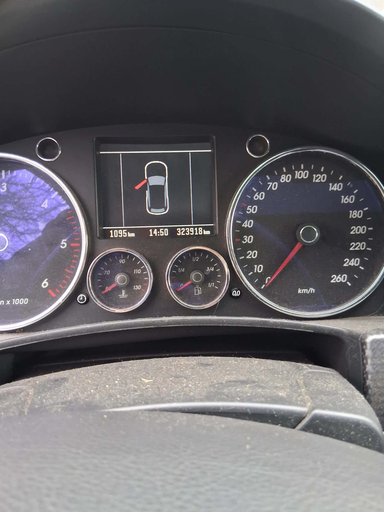 VW Touareg 3.0 TDI R-Line - изображение 8