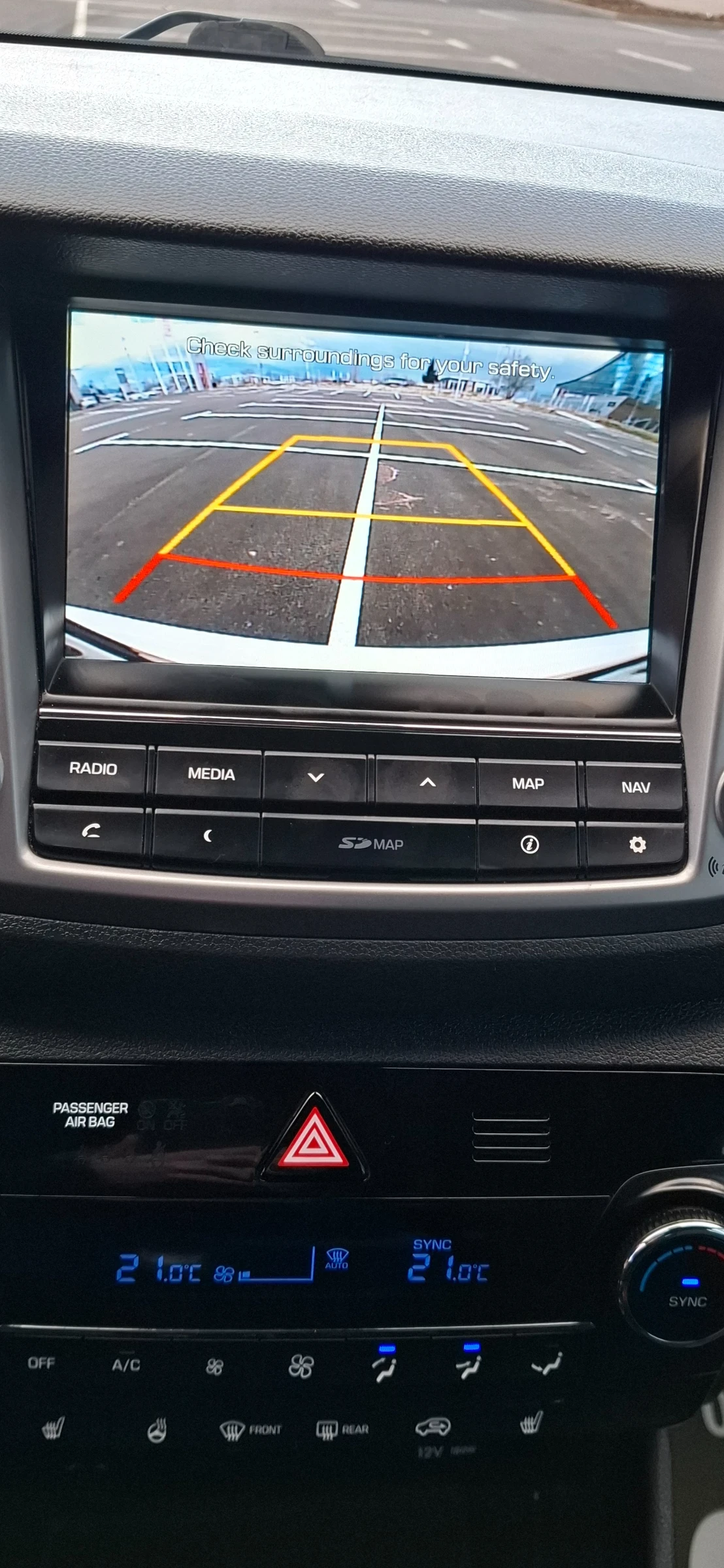 Hyundai Tucson 2.0 184kc Automat Line asist DistronicXenon Led | Mobile.bg � ����������� 17