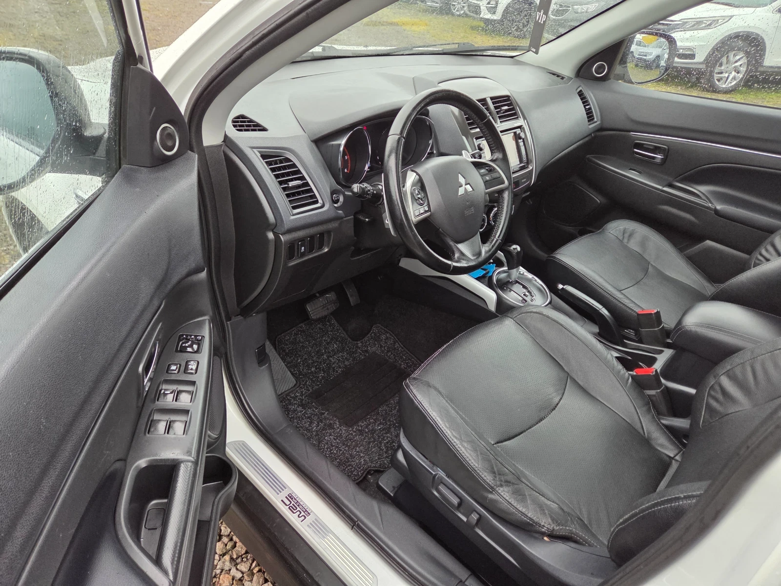 Mitsubishi ASX 2.2 DID 4x4  CH, снимка 10 - Автомобили и джипове - 54016705