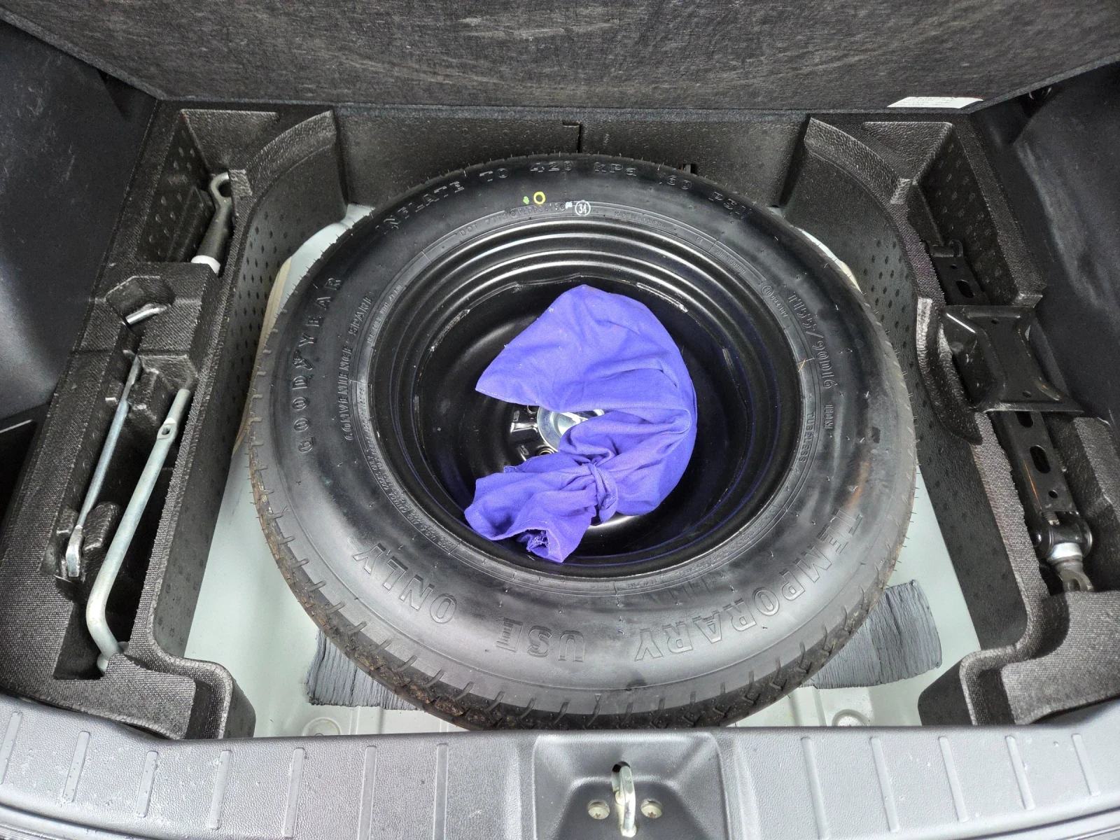 Mitsubishi ASX 2.2 DID 4x4  CH, снимка 8 - Автомобили и джипове - 54016705