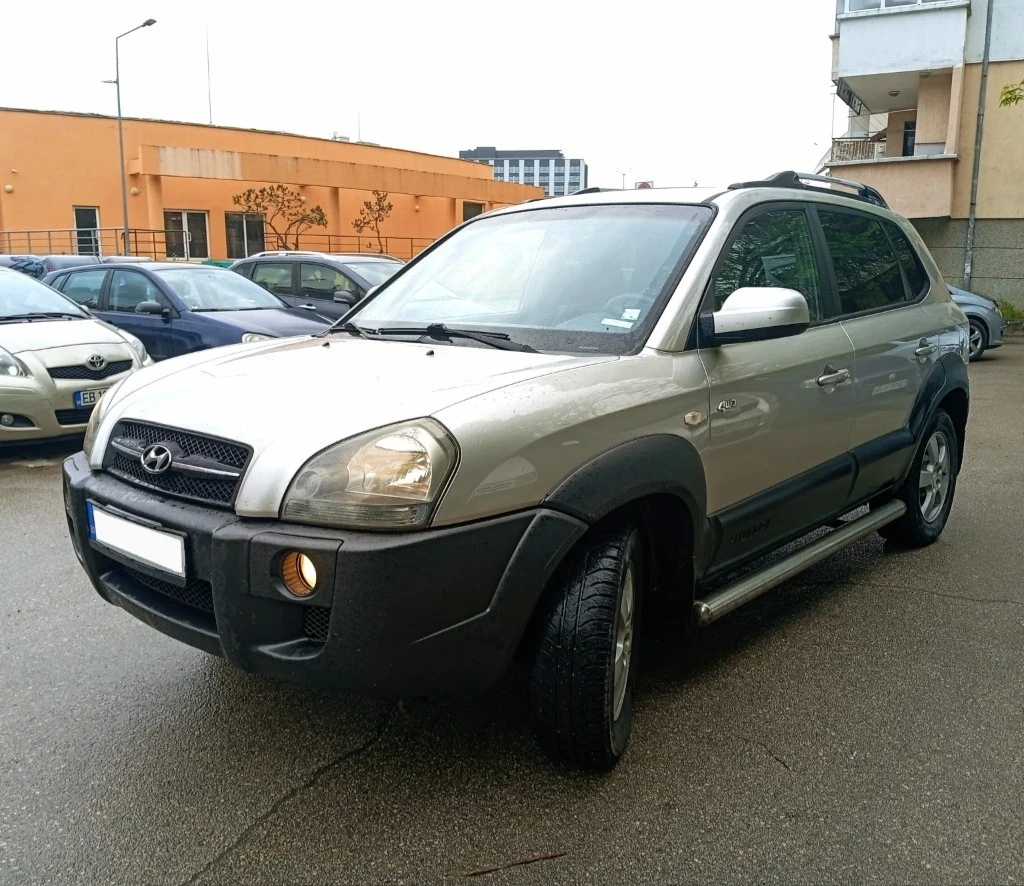 Hyundai Tucson Газов инжекцион_8л/100 км_Верига_Първи собственник