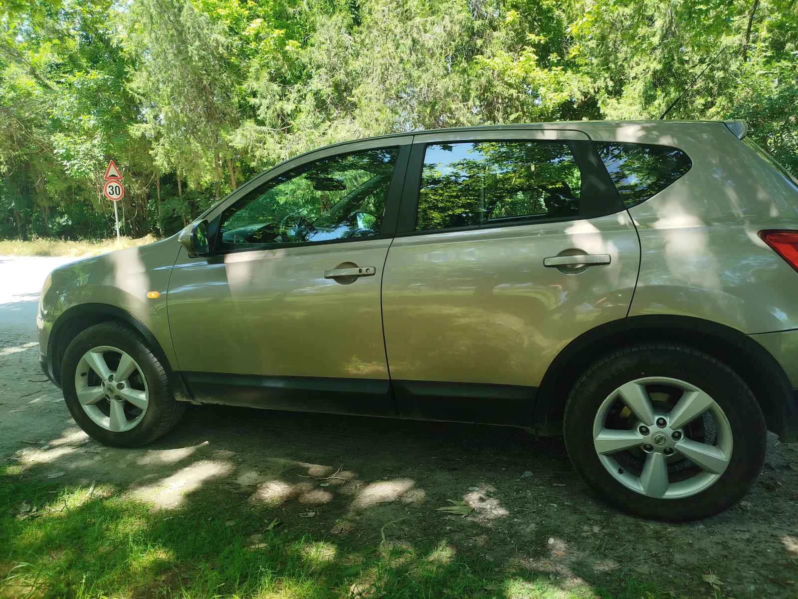 Nissan Qashqai, снимка 5 - Автомобили и джипове - 54831783