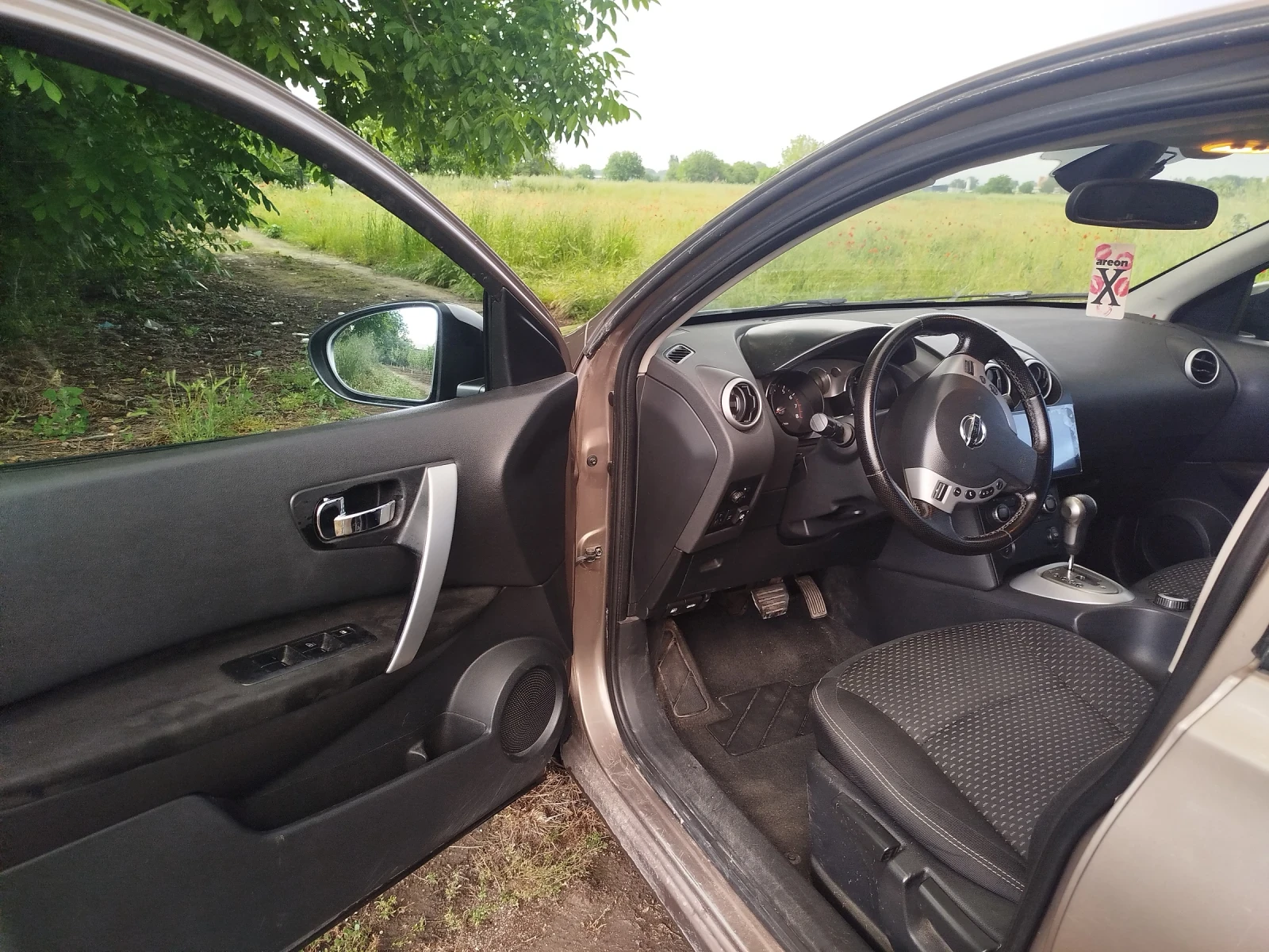 Nissan Qashqai, снимка 10 - Автомобили и джипове - 54831783