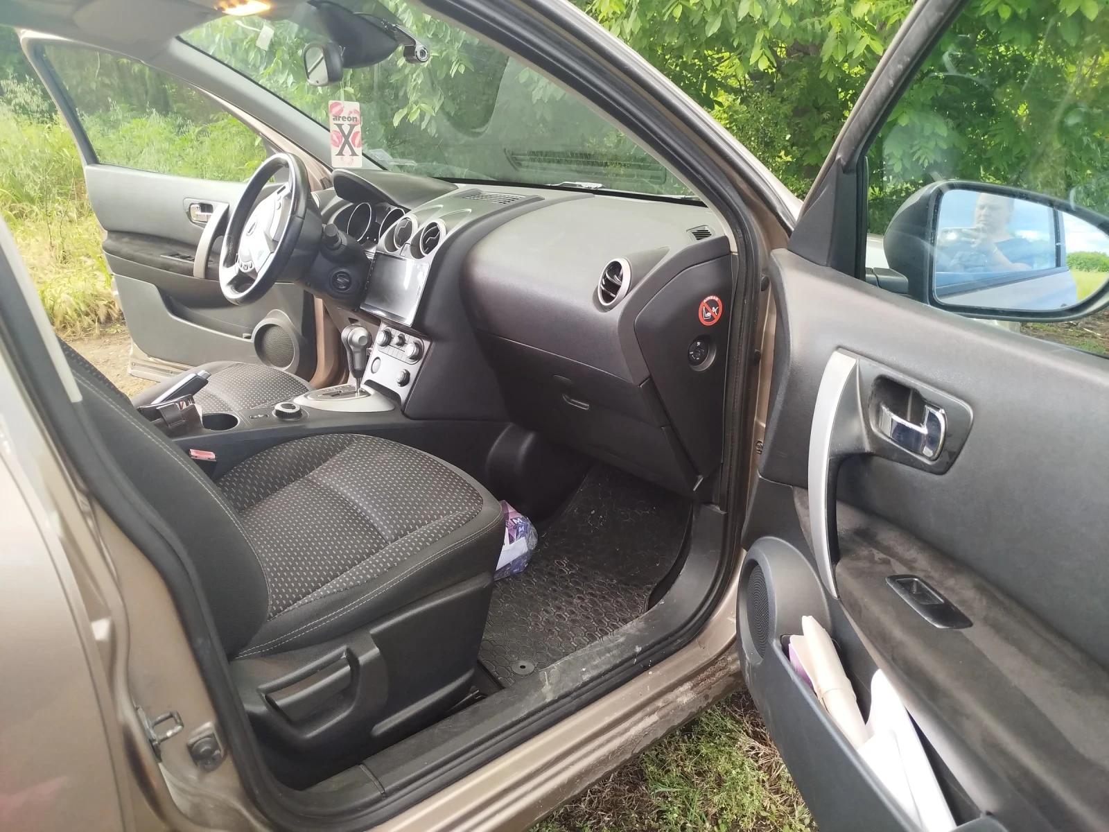 Nissan Qashqai, снимка 9 - Автомобили и джипове - 54831783