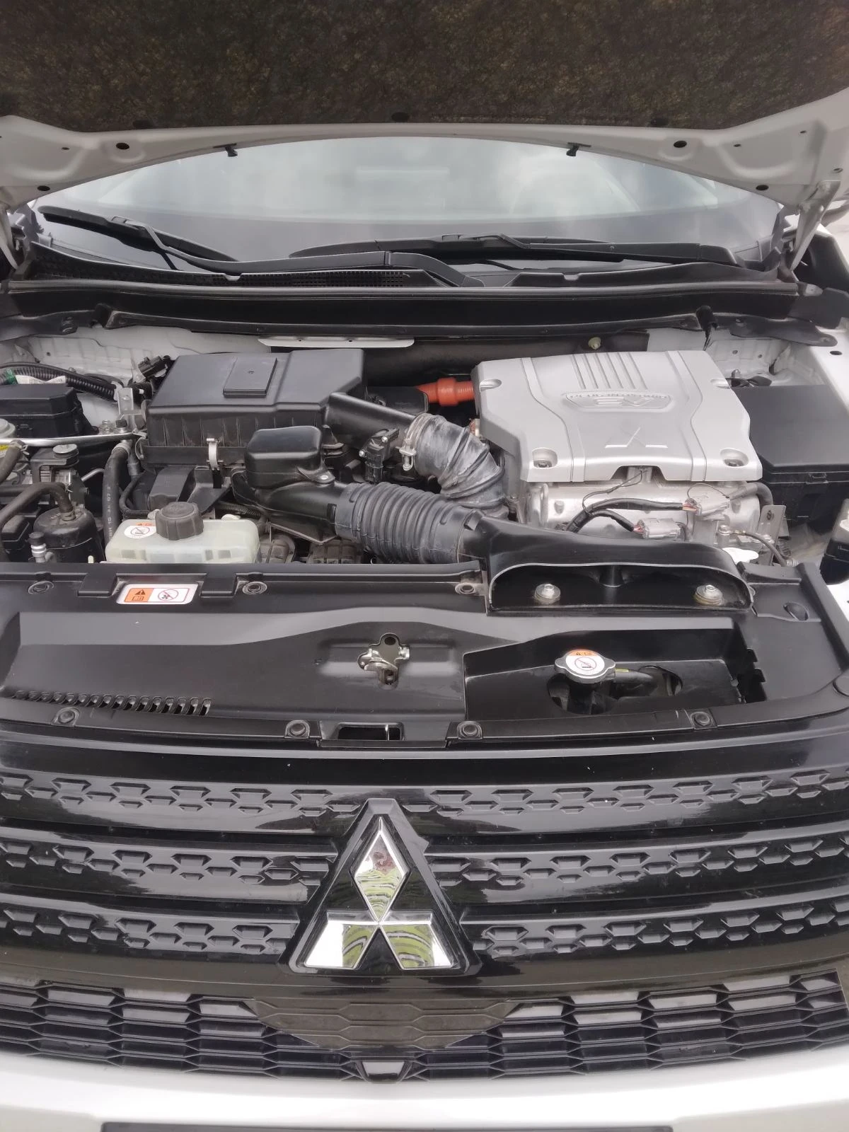 Mitsubishi Eclipse Cross 2.4 PHEV, снимка 15 - Автомобили и джипове - 55954404