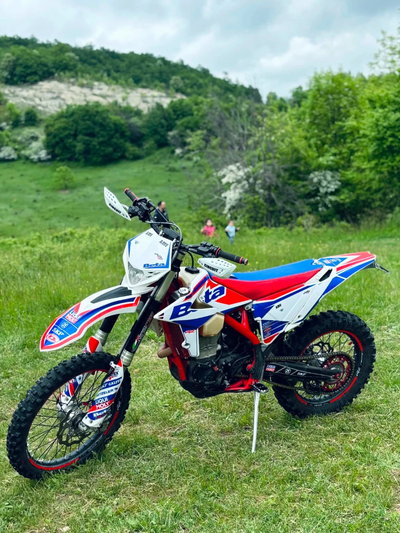 Beta Rr ������ | Mobile.bg � ����������� 4