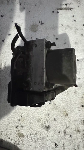 Спирачна помпа ABS за Nissan Primera  2003, снимка 2