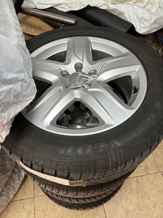 Гуми с джанти Dunlop 235/55R18, снимка 5 - Гуми и джанти - 46790252