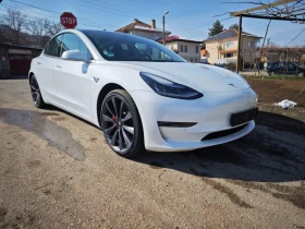 Tesla Model 3 Performance 1