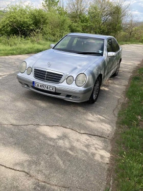  Mercedes-Benz E 320