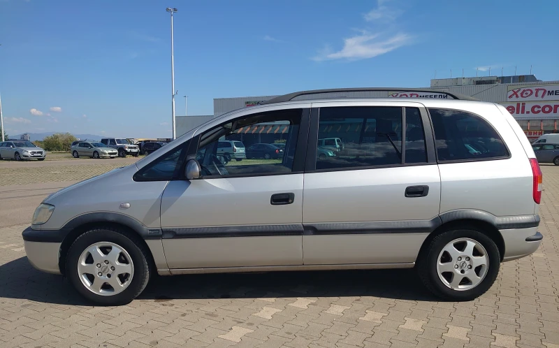 Opel Zafira 1.8 ГАЗ, снимка 4 - Автомобили и джипове - 47370032