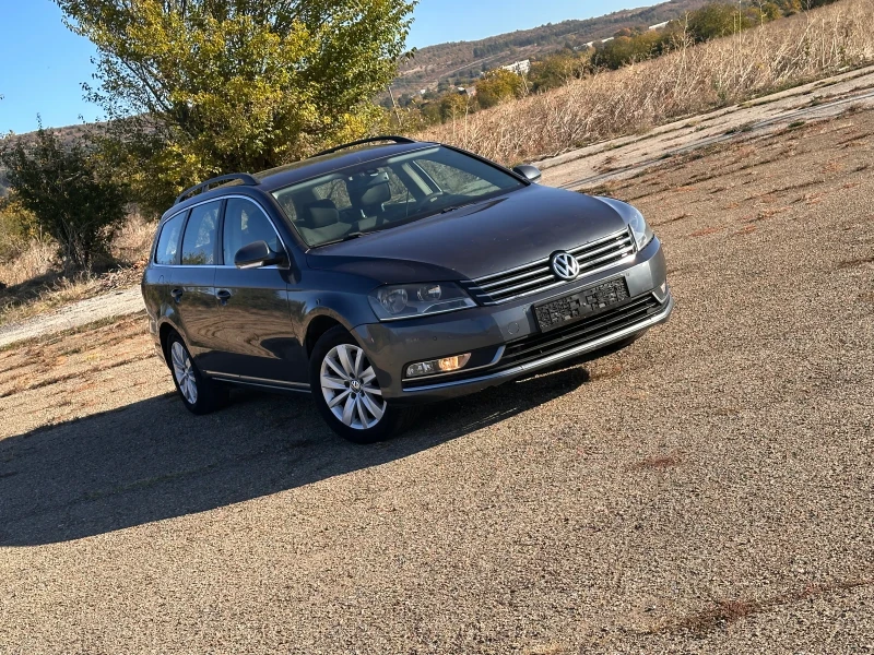 VW Passat, снимка 1 - Автомобили и джипове - 47732574