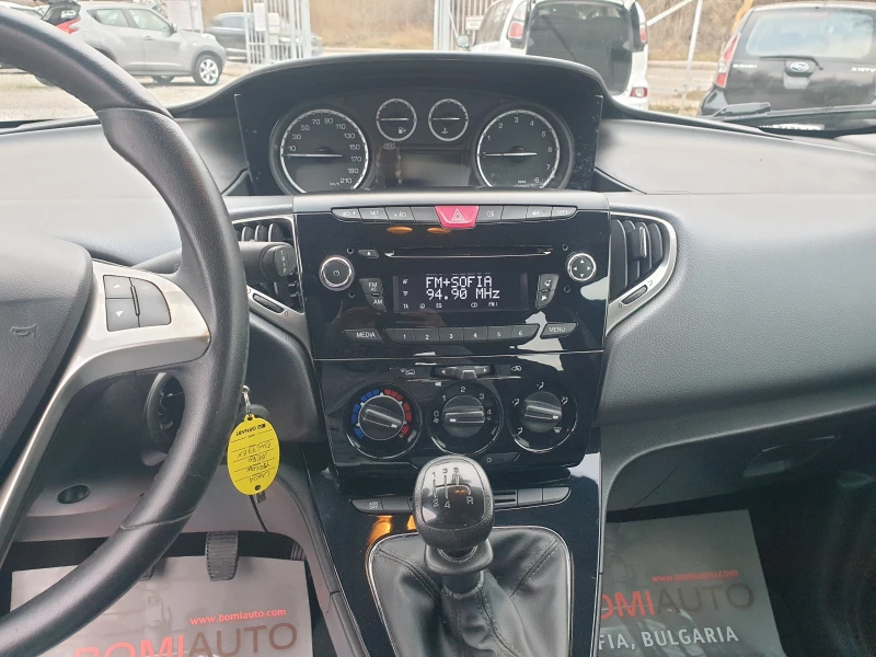 Lancia Ypsilon 1.2i* EURO-6B* 5 ВРАТИ/Klima* , снимка 9 - Автомобили и джипове - 48323078