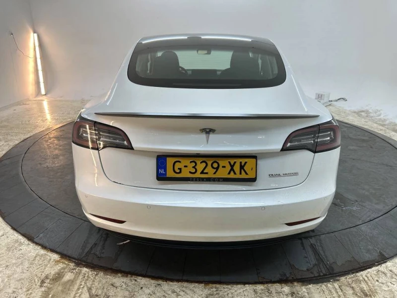 Tesla Model 3 Performance, снимка 7 - Автомобили и джипове - 48858782