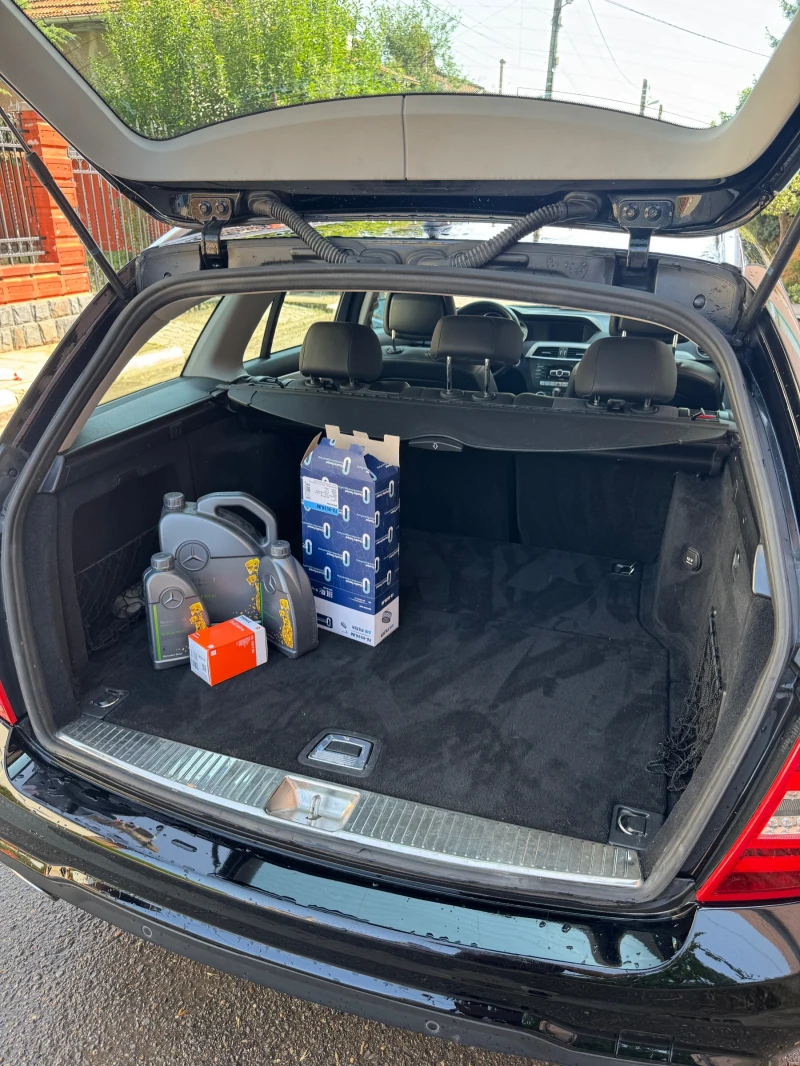 Mercedes-Benz C 250, снимка 9 - Автомобили и джипове - 52436963