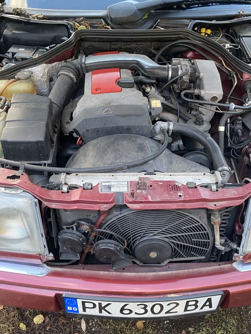 Mercedes-Benz 124 Е Класа 2.0 , снимка 8 - Автомобили и джипове - 52659869