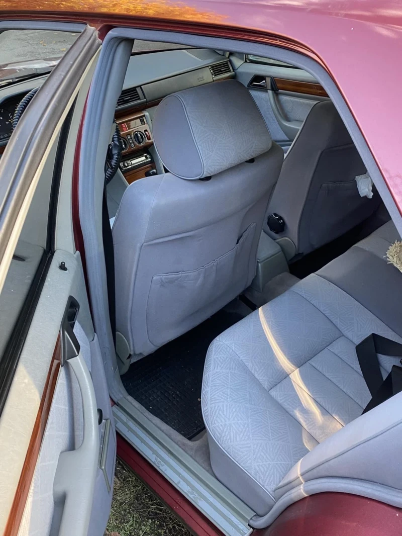 Mercedes-Benz 124 Е Класа 2.0 , снимка 5 - Автомобили и джипове - 52659869