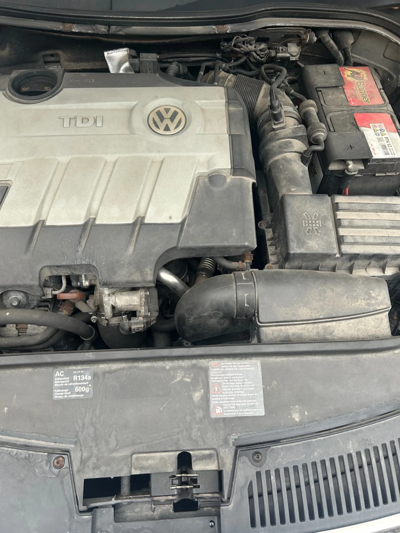 VW Passat, снимка 15 - Автомобили и джипове - 52697933