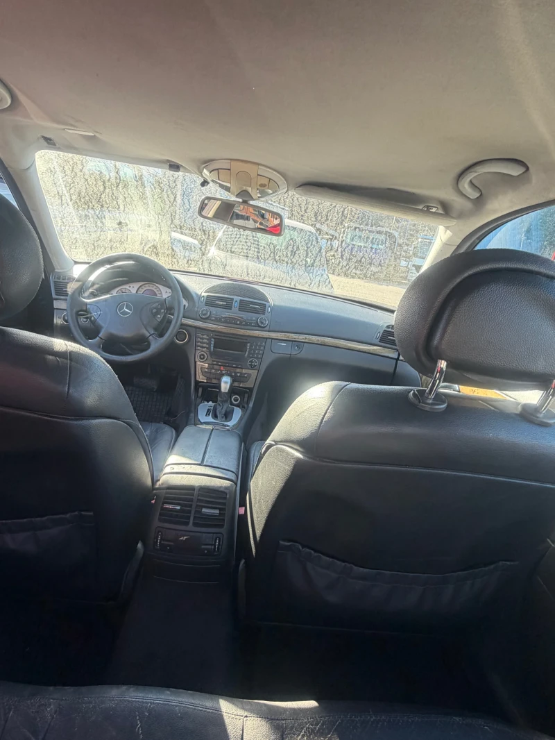 Mercedes-Benz E 270, снимка 6 - Автомобили и джипове - 52736146