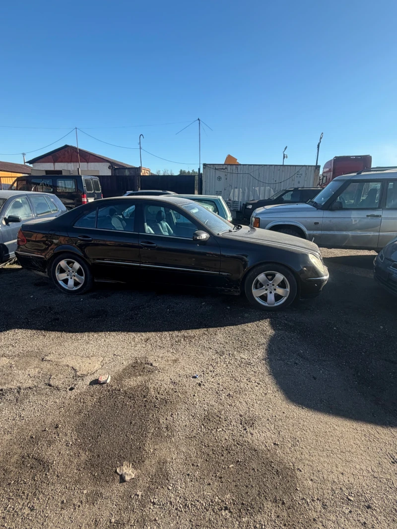Mercedes-Benz E 270, снимка 2 - Автомобили и джипове - 52736146