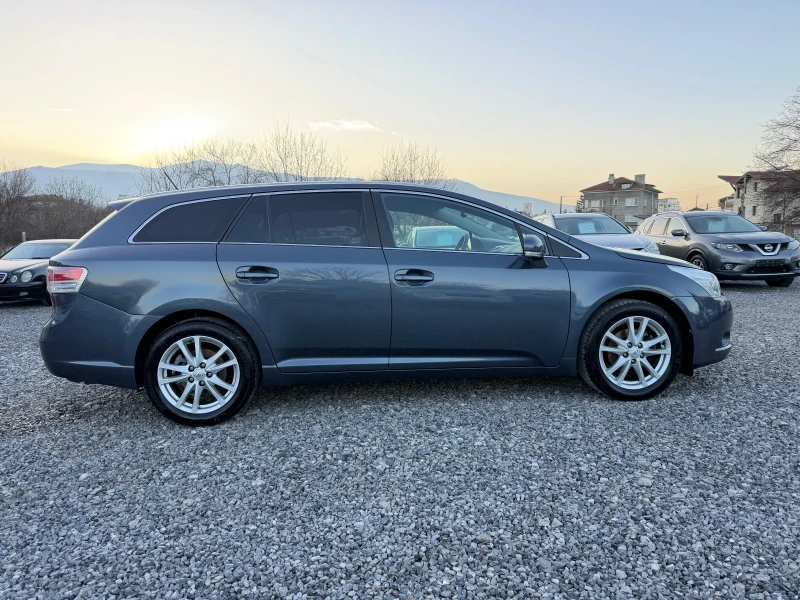 Toyota Avensis 2.0VVT-i,  Бензин, 152Hp, Навигация, 2компл.Джанти, снимка 4 - Автомобили и джипове - 52818089