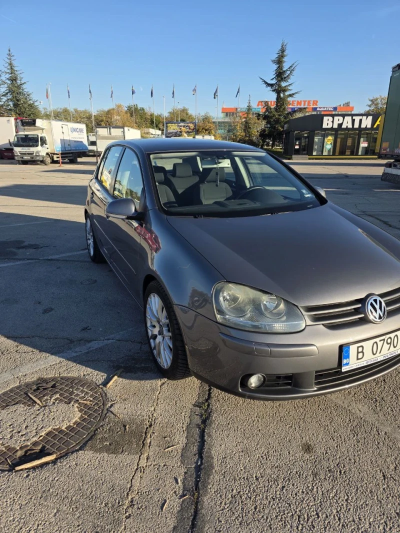 VW Golf VW Golf 2.0 TDI DSG | Обслужен | Камера | Каско, снимка 2 - Автомобили и джипове - 52872365
