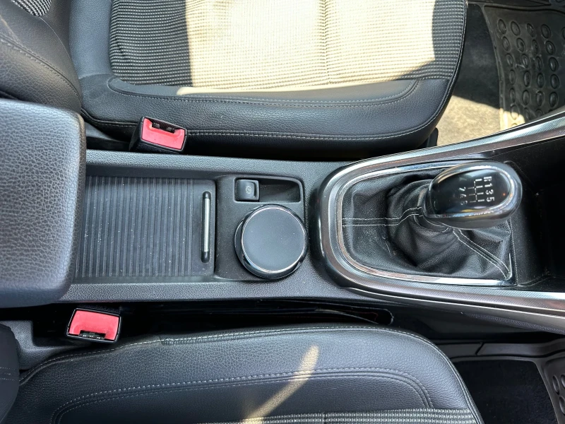 Opel Astra 1.7 CDTI * COSMO* EDITION* , снимка 13 - Автомобили и джипове - 53182058