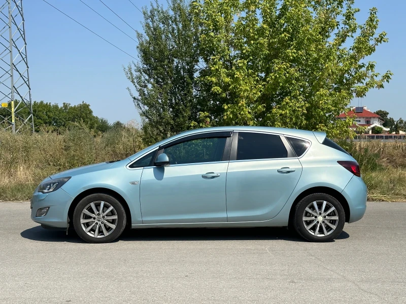 Opel Astra 1.7 CDTI * COSMO* EDITION* , снимка 6 - Автомобили и джипове - 53182058