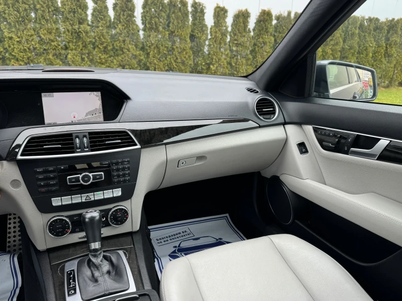 Mercedes-Benz C 350 V6 4Matic/AMG/7G-Tronic/Facelift/ШВЕЙЦАРИЯ!!!, снимка 11 - Автомобили и джипове - 53223469