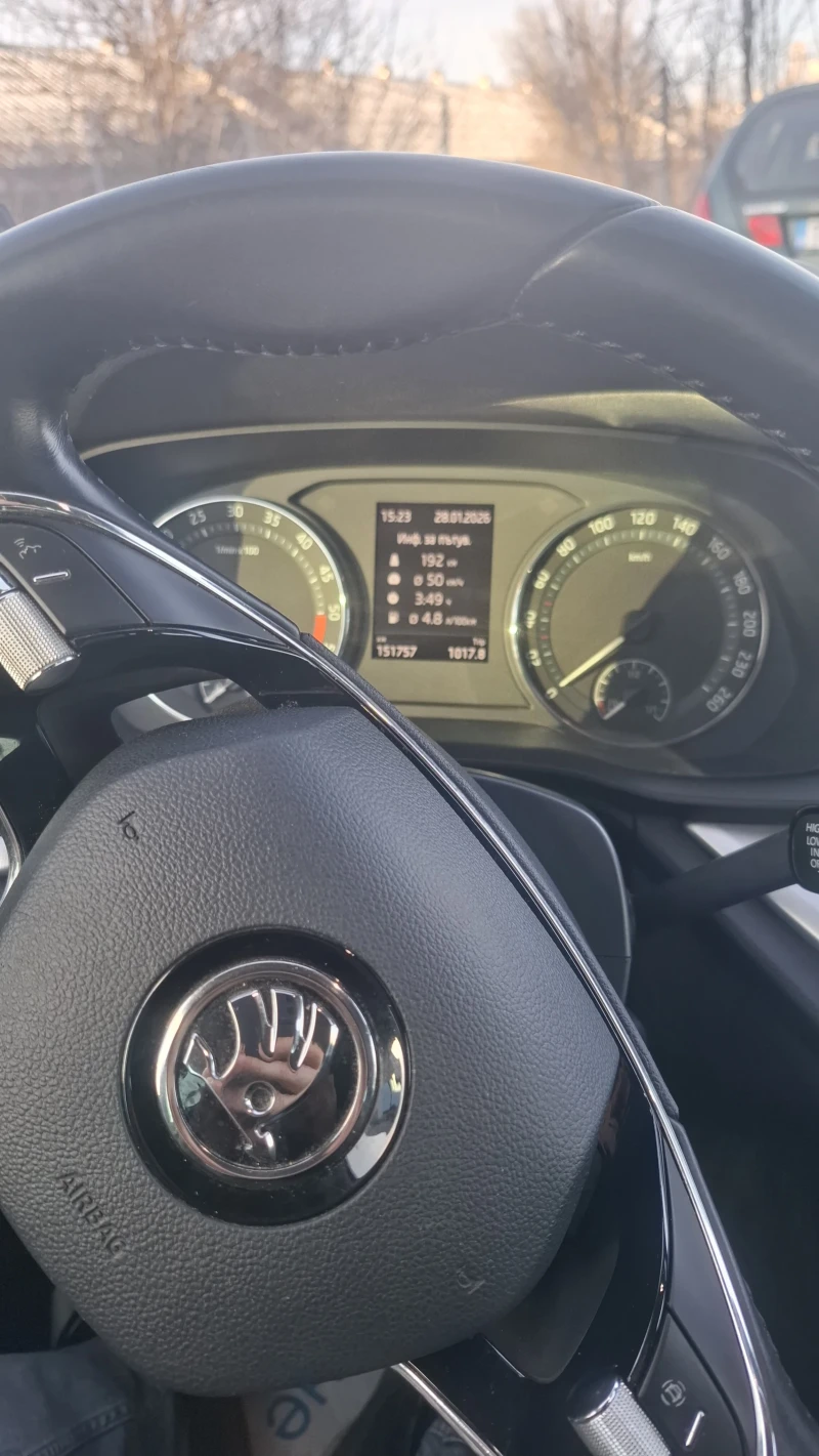 Skoda Octavia, снимка 5 - Автомобили и джипове - 53262200