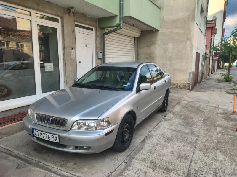 Volvo S40