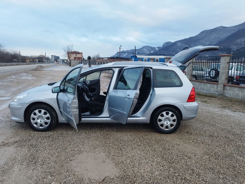 Peugeot 307 1.6 Hdi 7 места Панорама, снимка 9 - Автомобили и джипове - 53597633