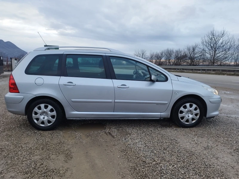 Peugeot 307 1.6 Hdi 7 места Панорама, снимка 6 - Автомобили и джипове - 53597633