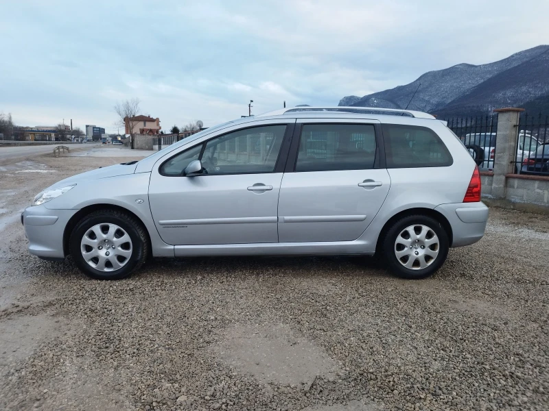 Peugeot 307 1.6 Hdi 7 места Панорама, снимка 2 - Автомобили и джипове - 53597633
