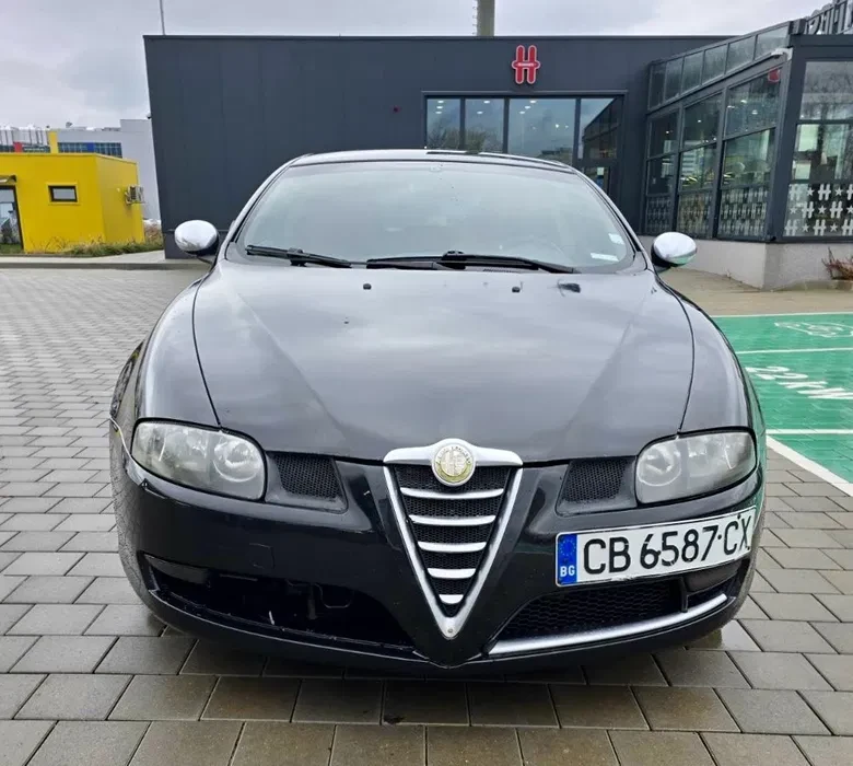 Alfa Romeo Gt 1.9 JTD, снимка 2 - Автомобили и джипове - 49244469