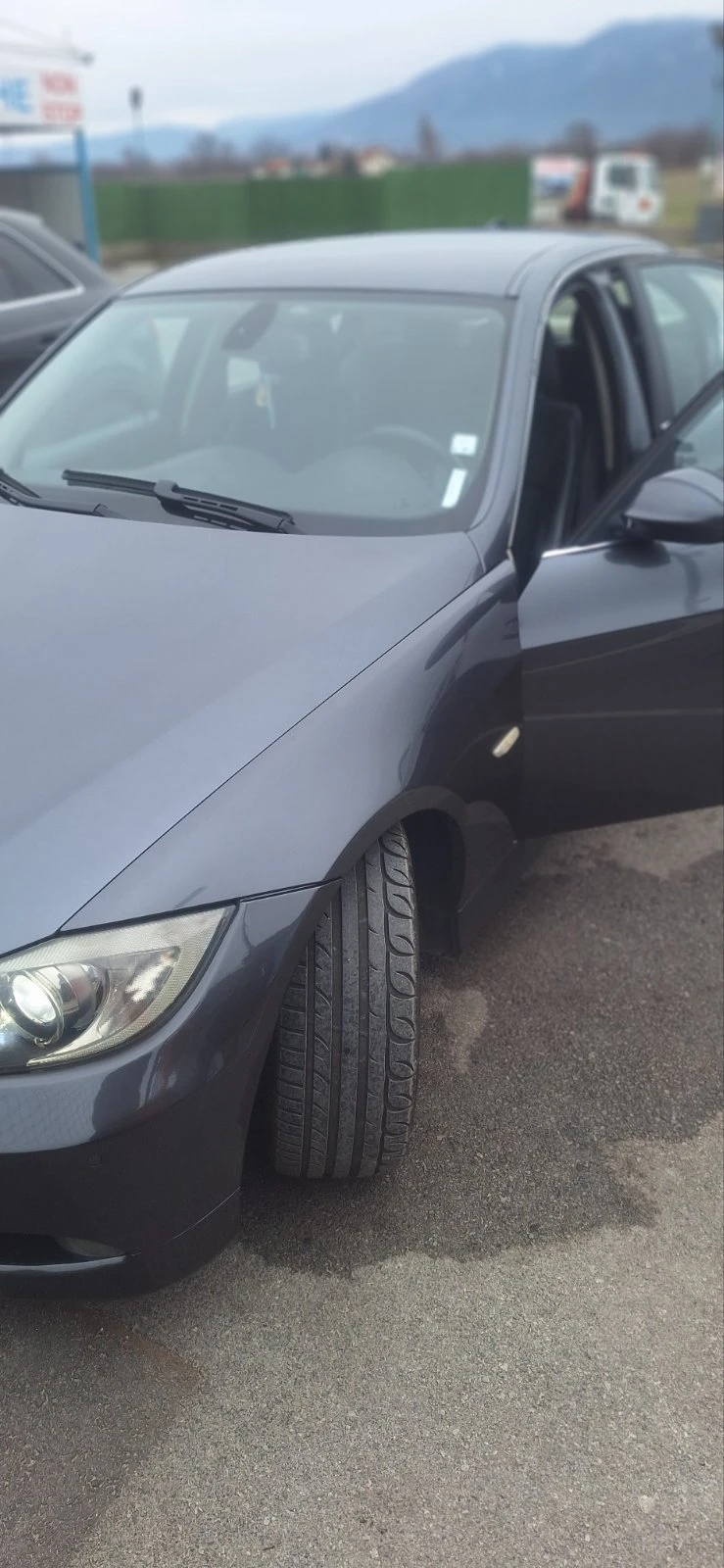 BMW 330, снимка 6 - Автомобили и джипове - 53145496