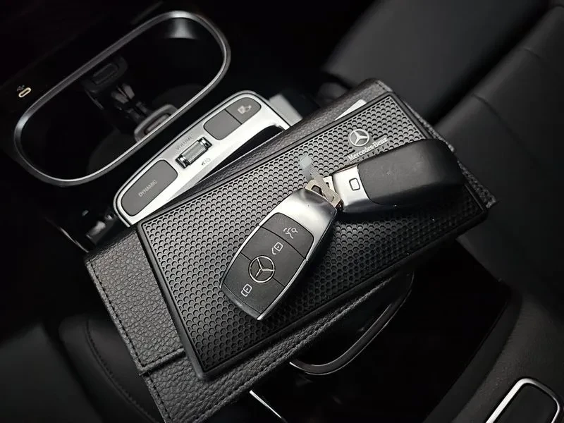Mercedes-Benz A 220 Sedan, снимка 14 - Автомобили и джипове - 55037119