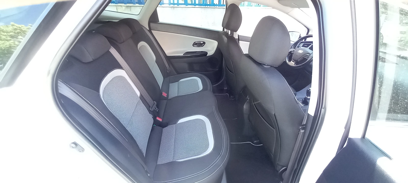 Kia Ceed FULL        | Mobile.bg   15