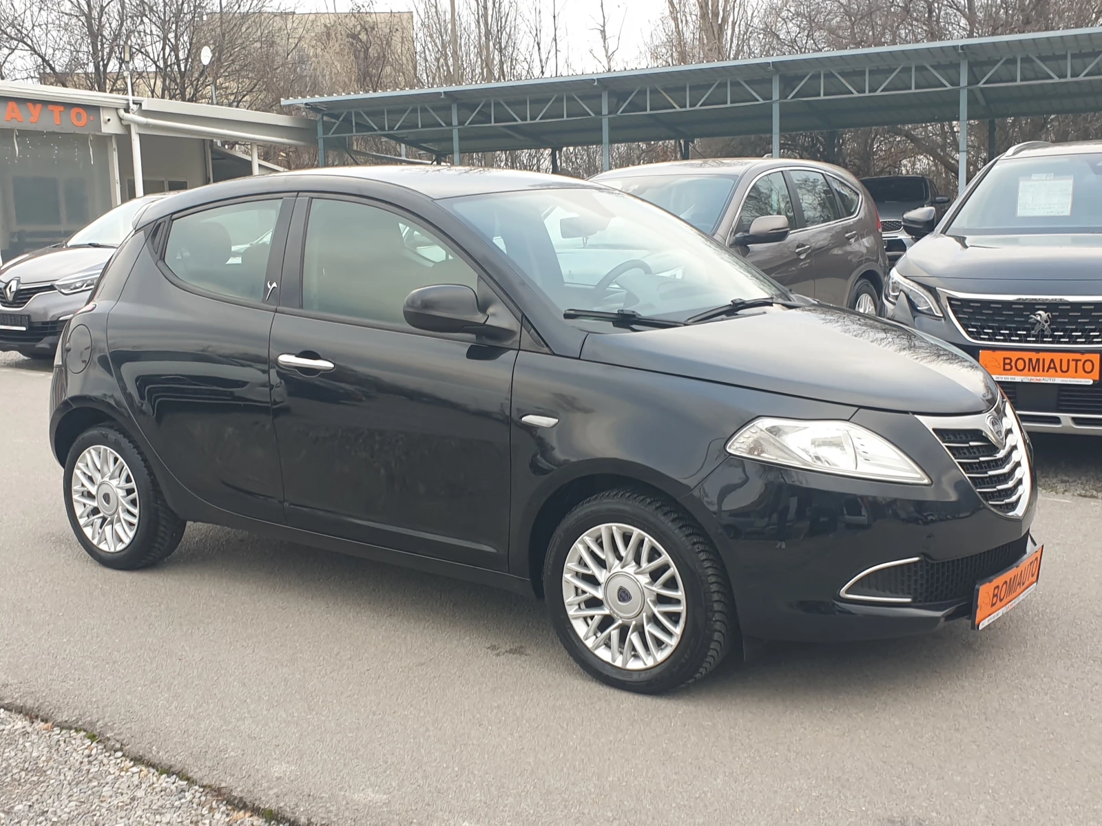 Lancia Ypsilon 1.2i* EURO-6B* 5 ВРАТИ/Klima*  - изображение 3