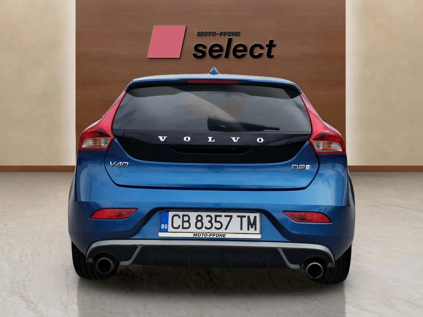 Volvo V40 2.0 D2 - изображение 6
