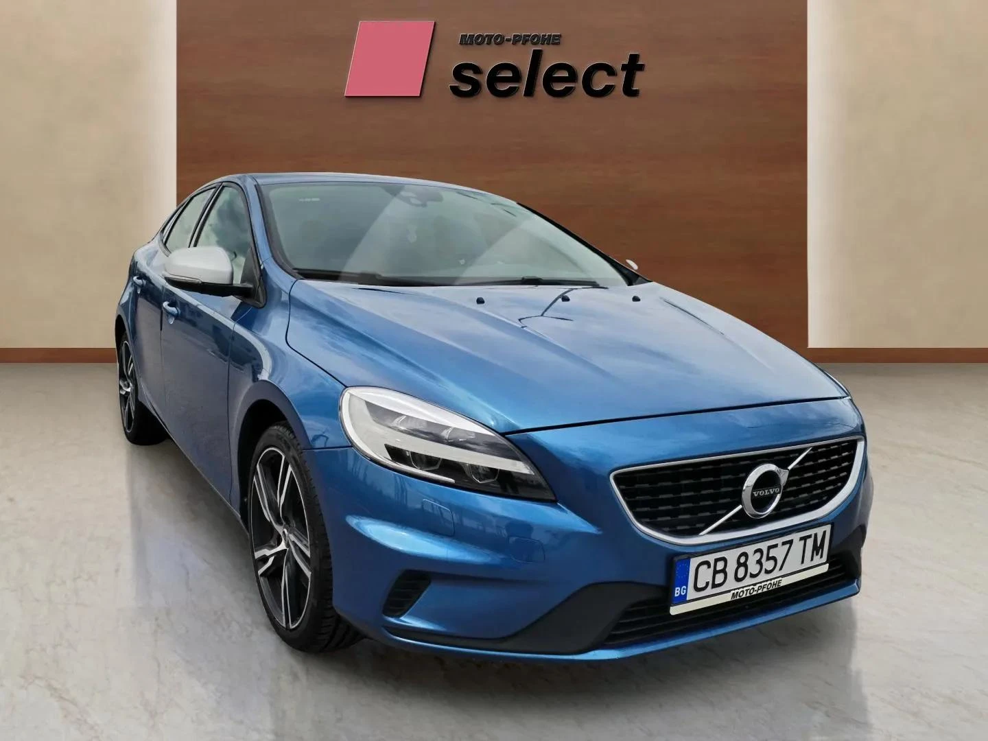 Volvo V40 2.0 D2 - изображение 3