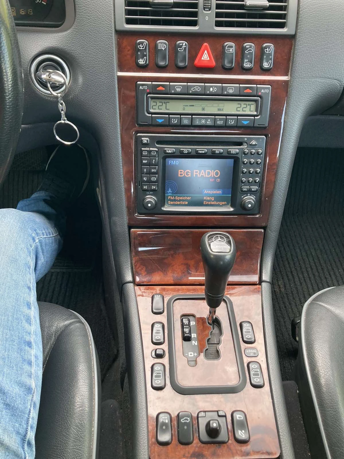 Mercedes-Benz E 320  - изображение 9