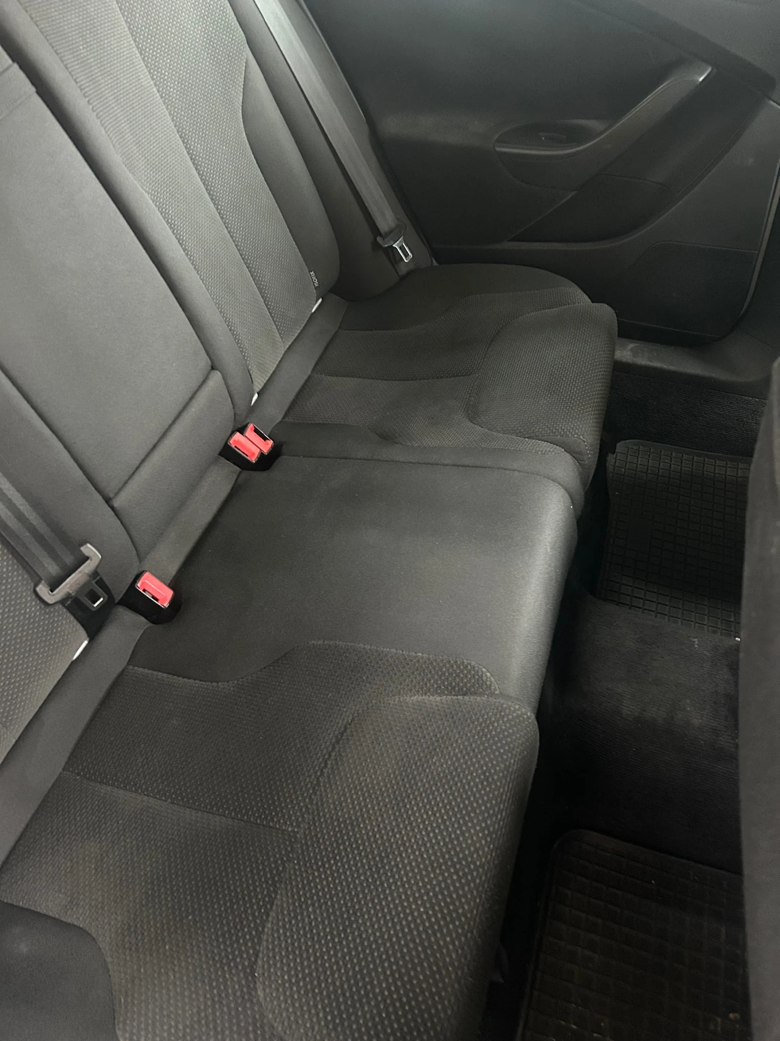 VW Passat  - изображение 9