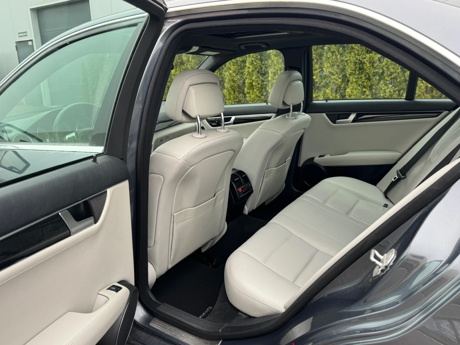 Mercedes-Benz C 350 V6 4Matic/AMG/7G-Tronic/Facelift/���������!!! | Mobile.bg � ����������� 14