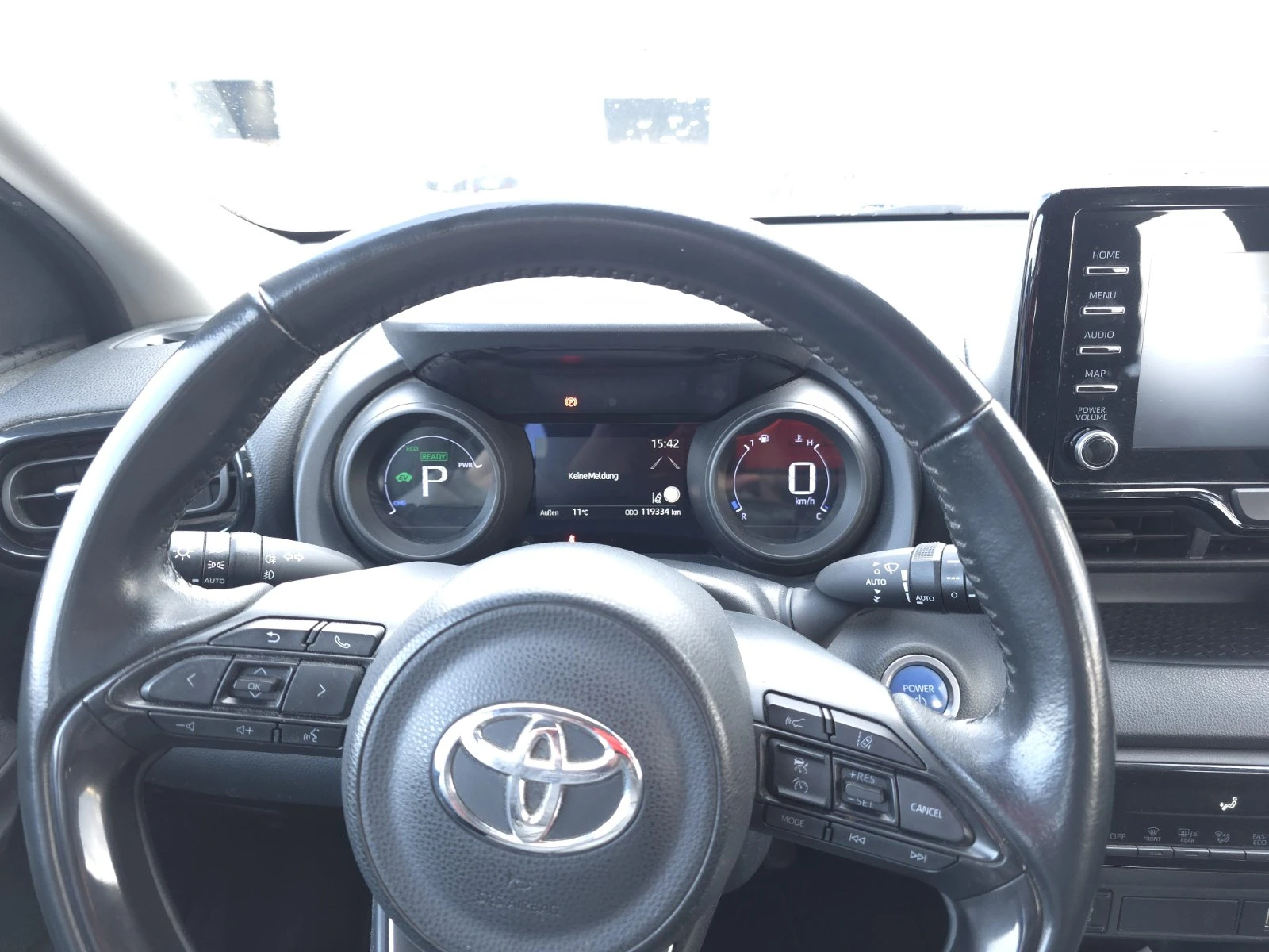 Toyota Yaris 1.5 Hybrid e-CVT Джанти| Камера| Матрични фарове, снимка 12 - Автомобили и джипове - 54074879