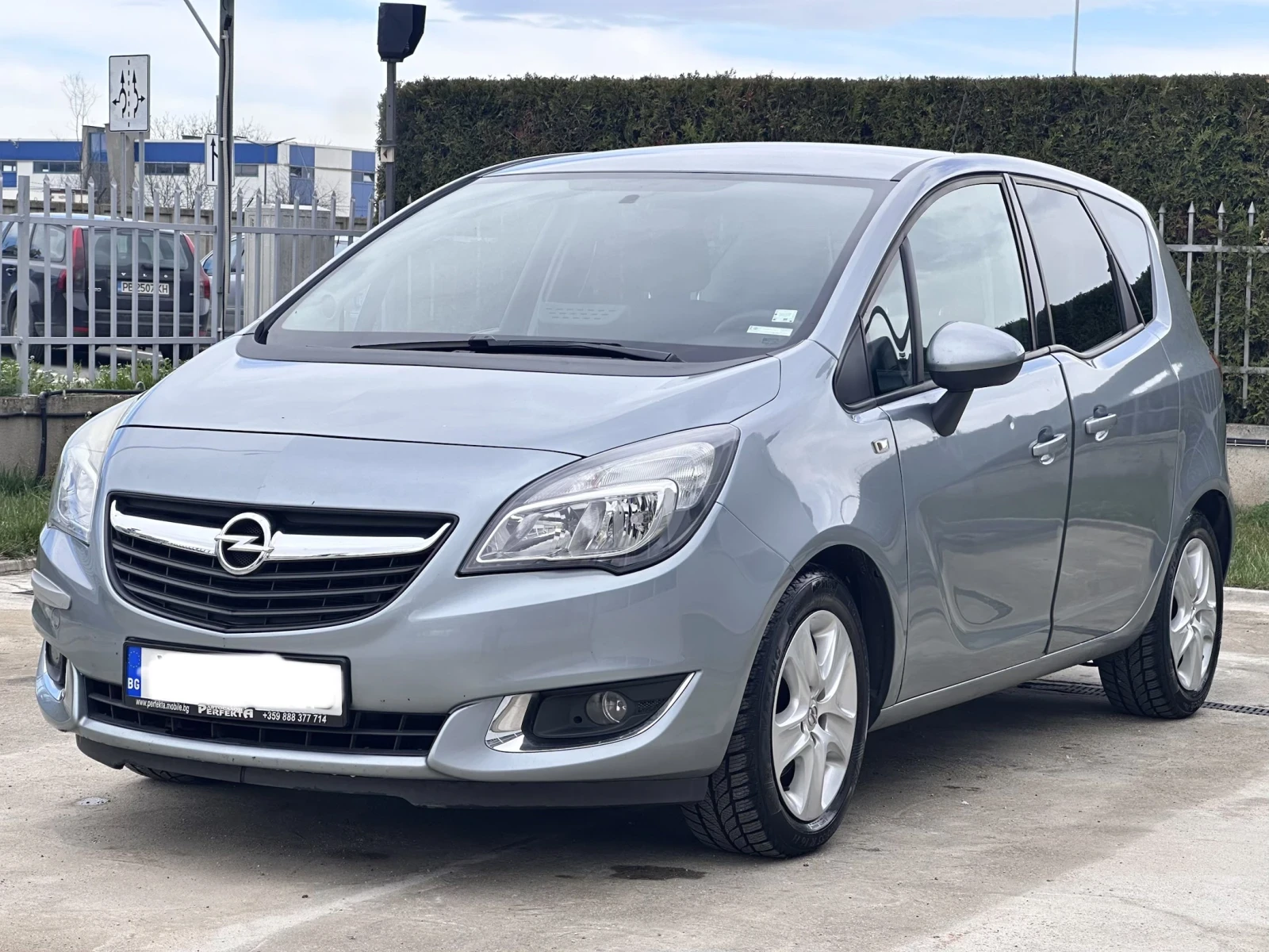 Opel Meriva 1.4T газ/бензин* AndroidAuto* Регистриран