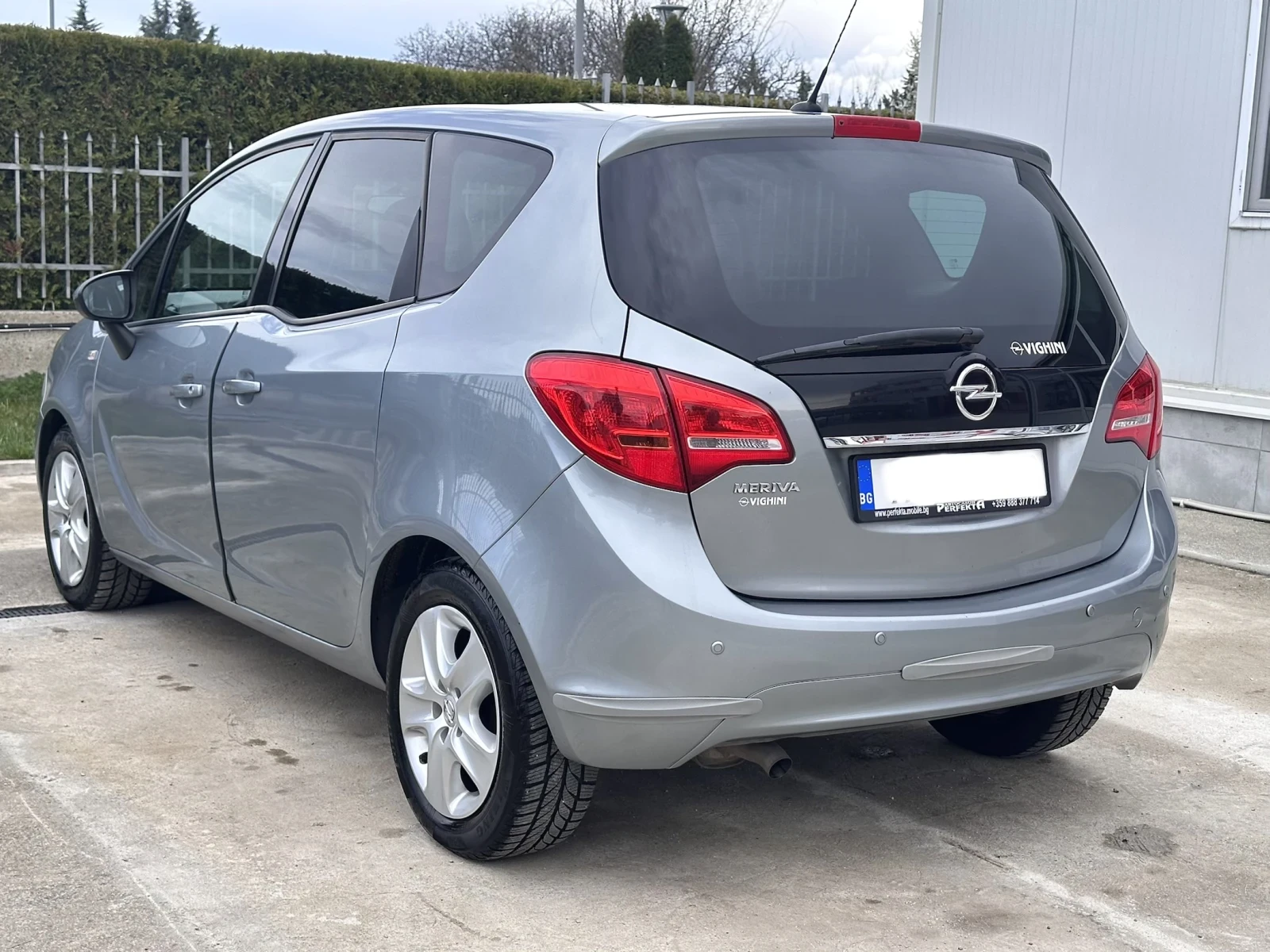 Opel Meriva 1.4T газ/бензин* AndroidAuto* Регистриран, снимка 4 - Автомобили и джипове - 54081786