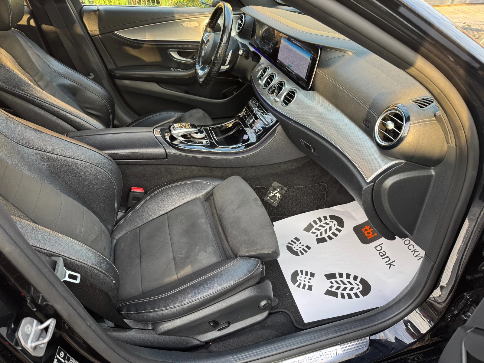 Mercedes-Benz E 220 CDi AMG, снимка 12 - Автомобили и джипове - 54141637