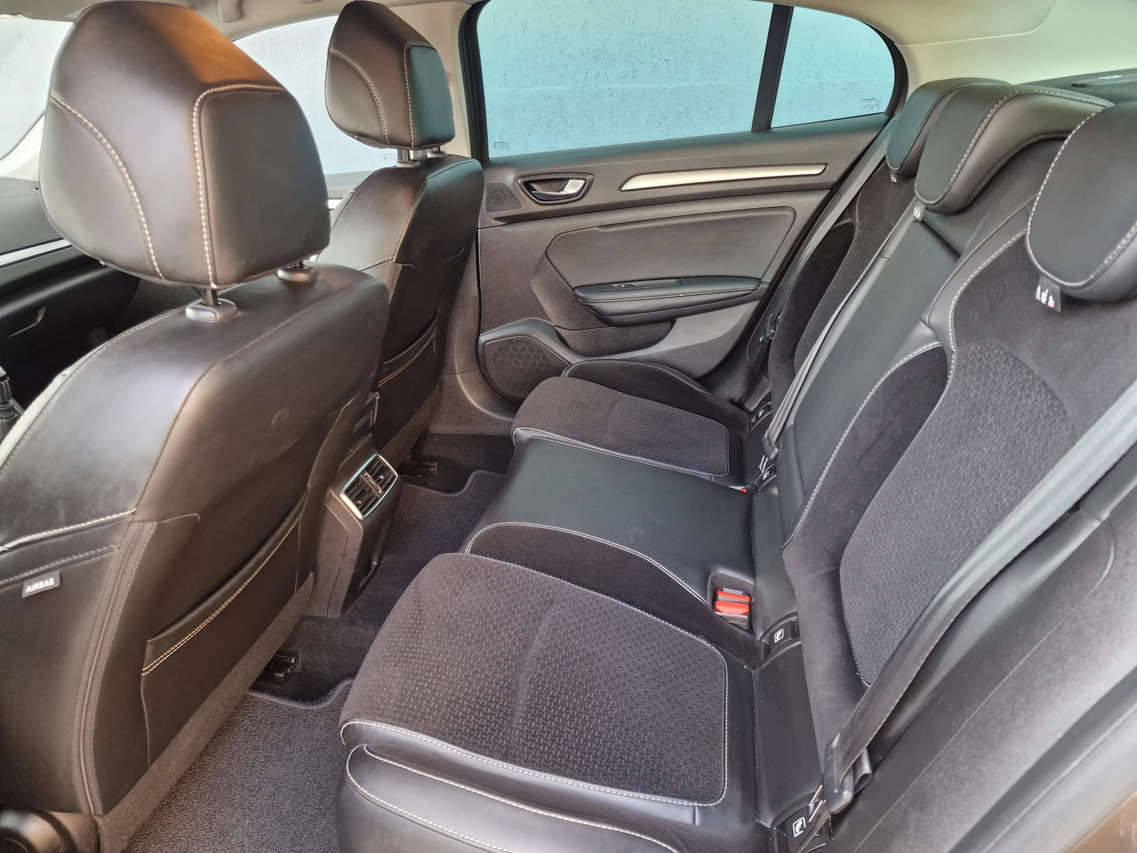 Renault Megane 1.3 140hp Turbo �� �������� | Mobile.bg � ����������� 12