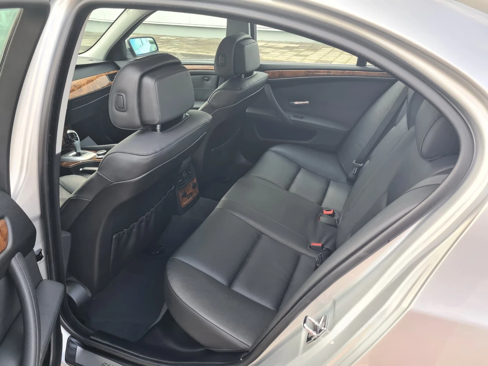 BMW 530 E60, снимка 8 - Автомобили и джипове - 54477404